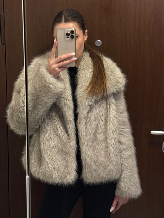 Палто от изкуствена козина Zara