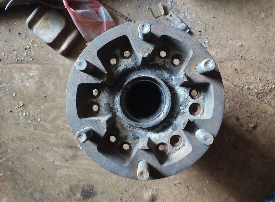 Передняя ступица ГАЗ Валдай.