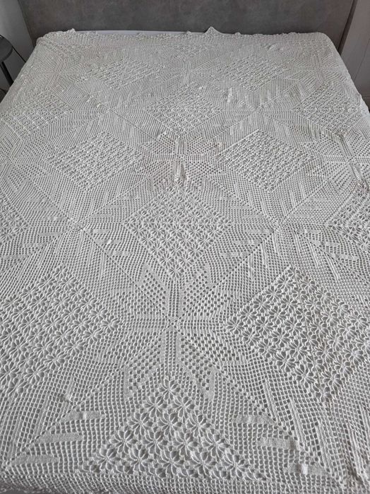 Покривала за спалня и маса