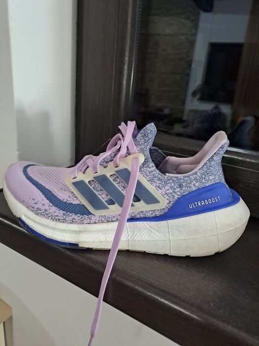 Adidasi adidas alergare