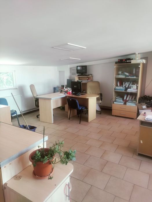 Închiriez Spațiu Comercial(120m) zona Catedrala