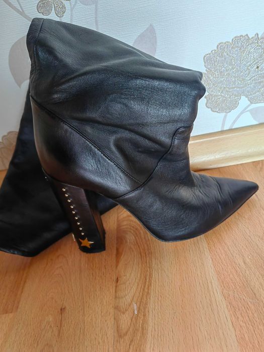 Оригинален ботуш Elisabetta Franchi