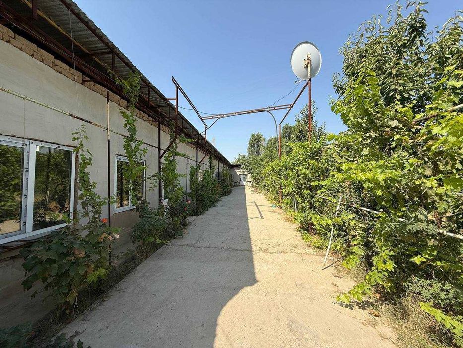 СРОЧНО! Продаётся земельный участок 11 соток с помещением