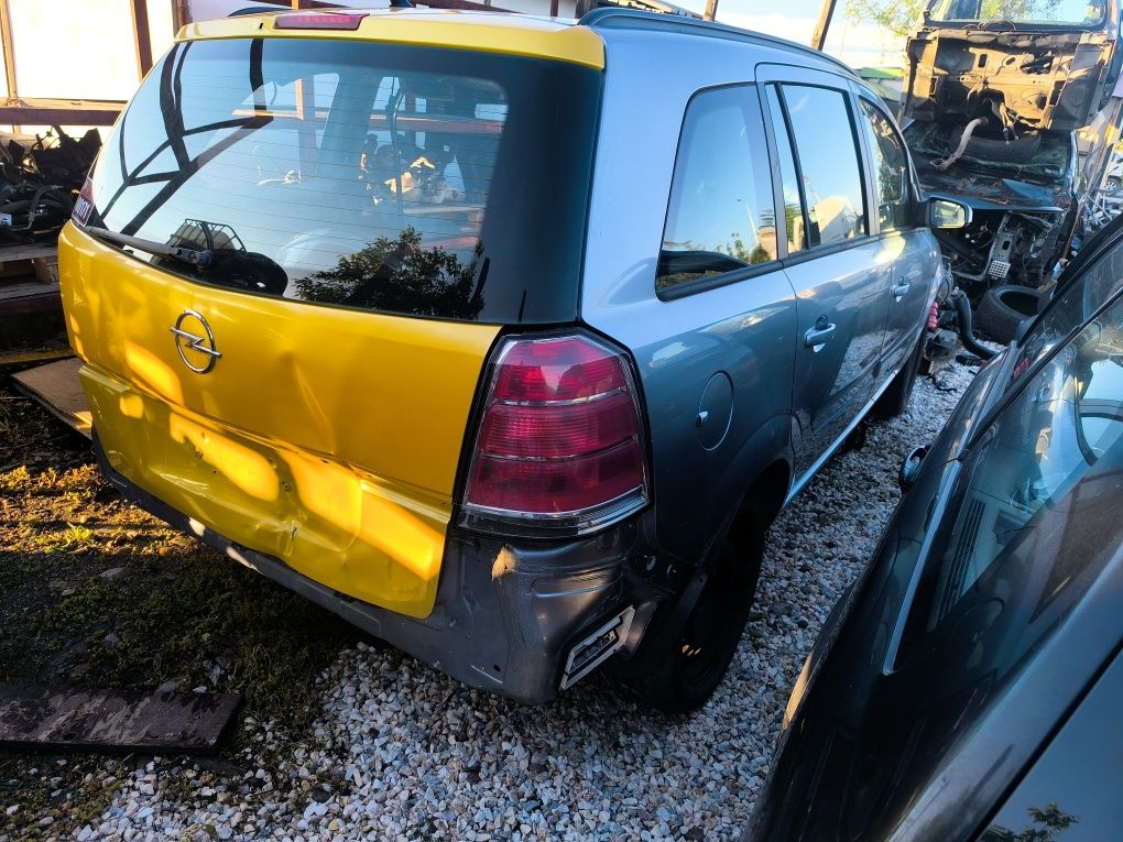 Opel Zafira B 1.6 94к.с. НА ЧАСТИ