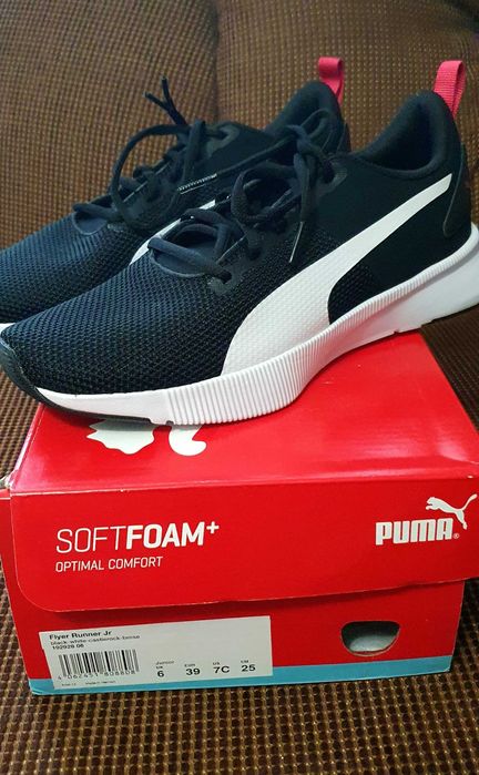 Vand adidasi Puma Flyer Runner