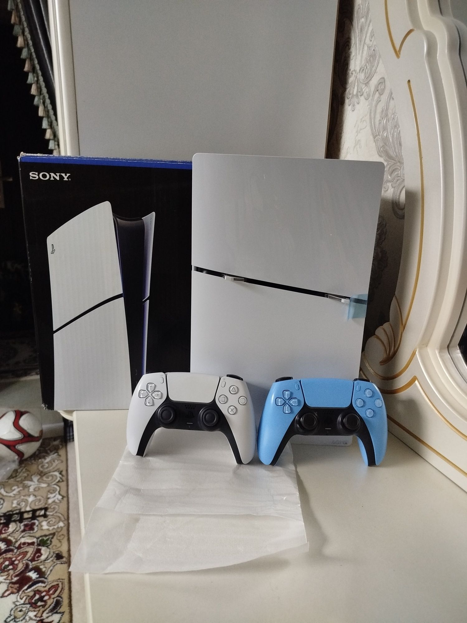 Продам Playstation 5 Slim 2 Джойстик 1 ТБ состояние как новый