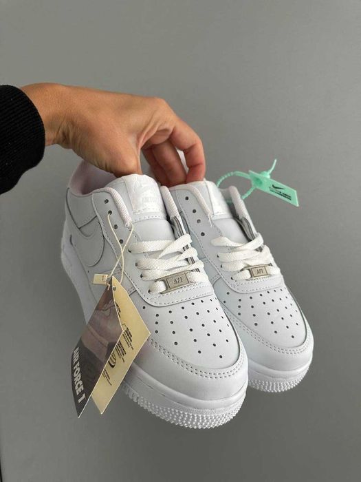 Nike AIR Force 1 White - Adidasi Unisex - Verificare colet
