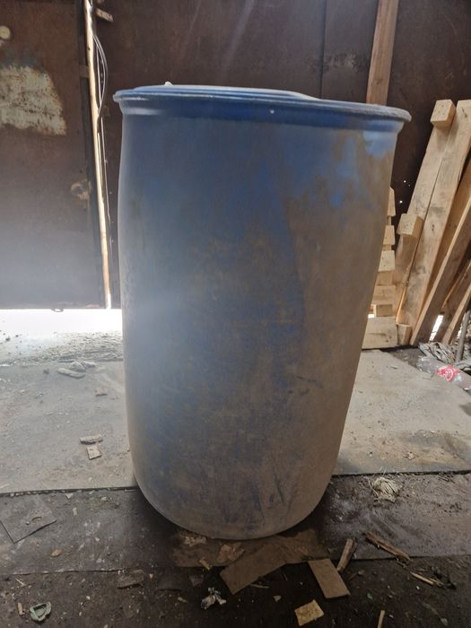 Продам бочку 230 л.