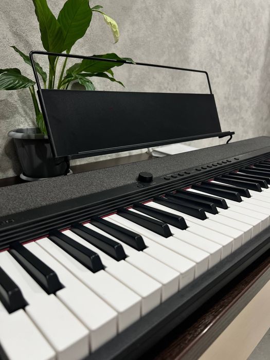 Продам синтезатор Casio