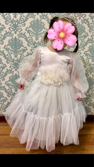 На прокат Белое нарядное платье