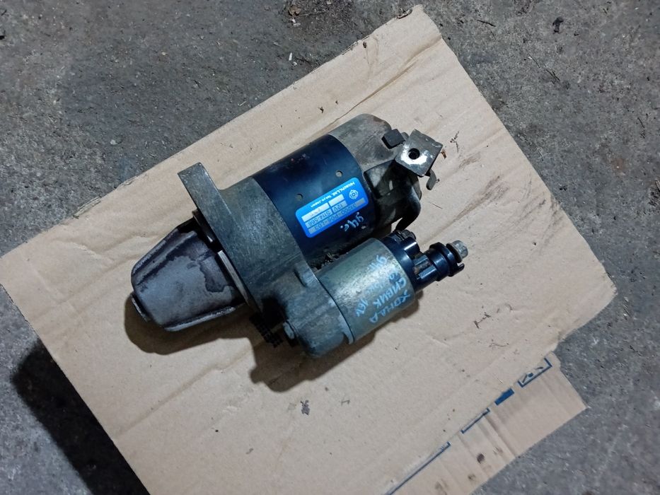 Продавам хонда сивик на части 1.3 16в 75кс 94г.