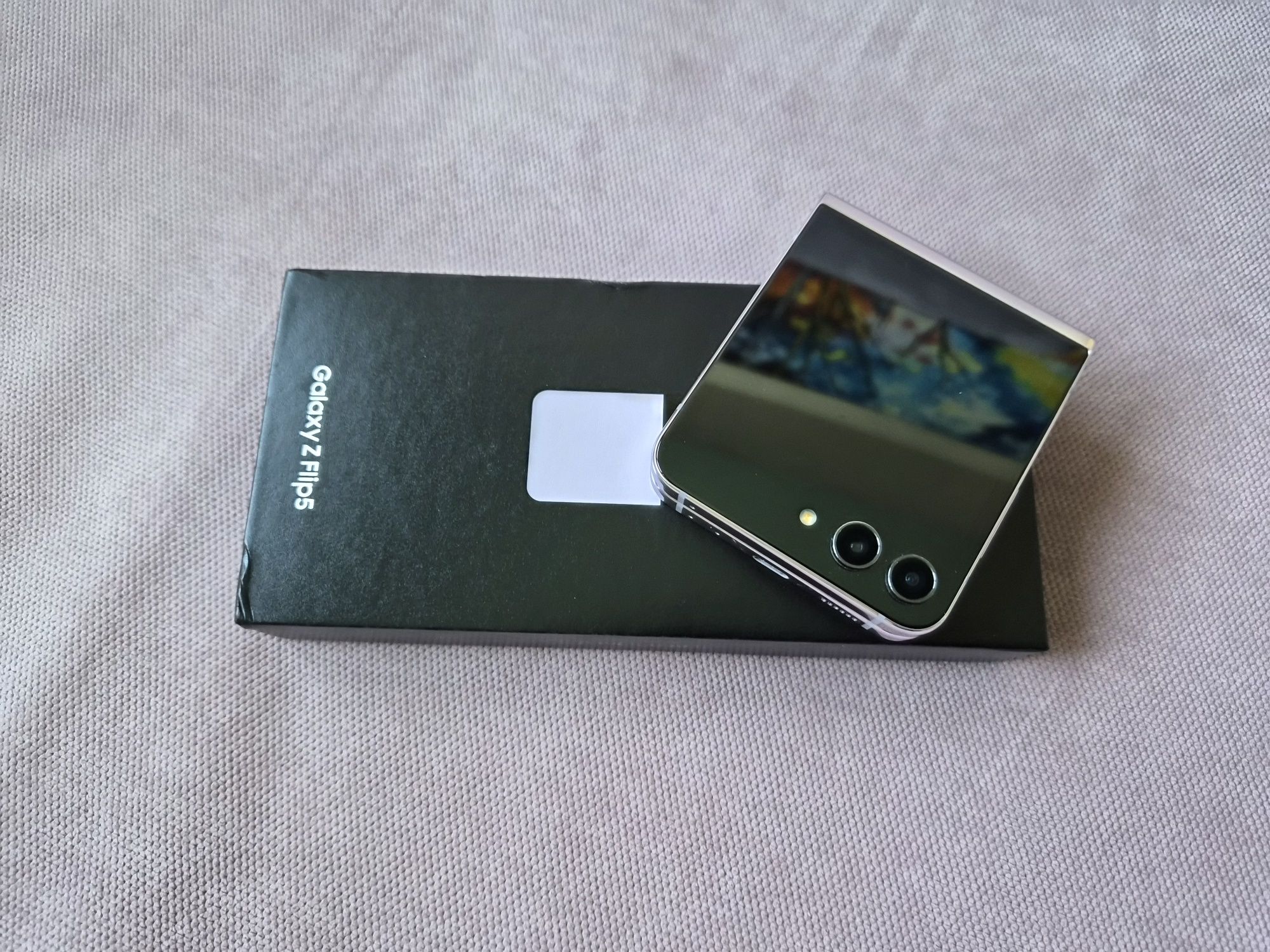 Samsung Z Flip 5 512GB lavender