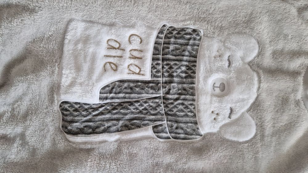 Bluza fleece, nas. M, Reserved