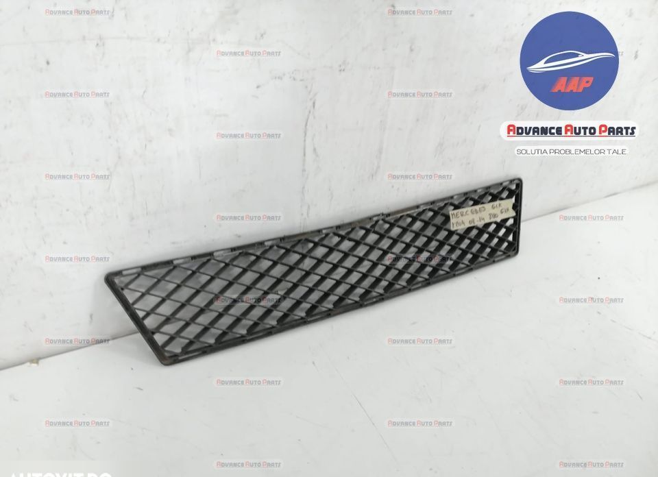 Grila centrala inferioara cod A2048851723 - originala Mercedes-Benz  G