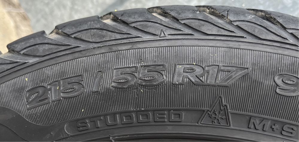 Диски 215/55 R17 с покрышками в хорошем состоянии и покрышки и диски