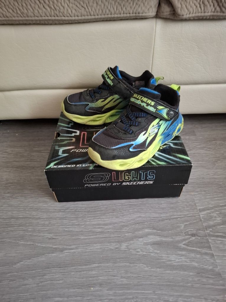 Маратонки за моме SKECHERS Thermo-FLASH-HEAT-FLUX