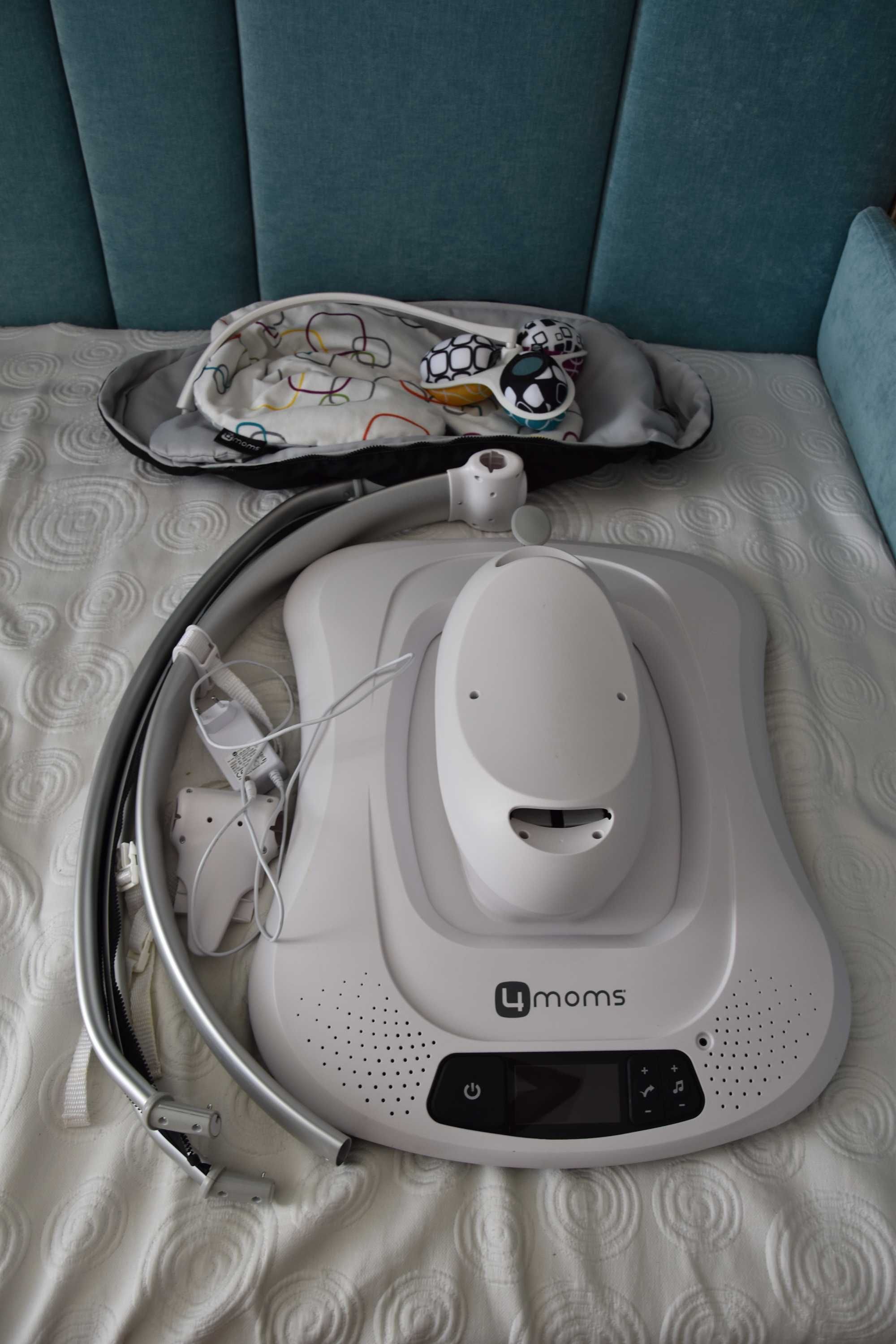Електрическа бебешка люлка mamaRoo 4.0