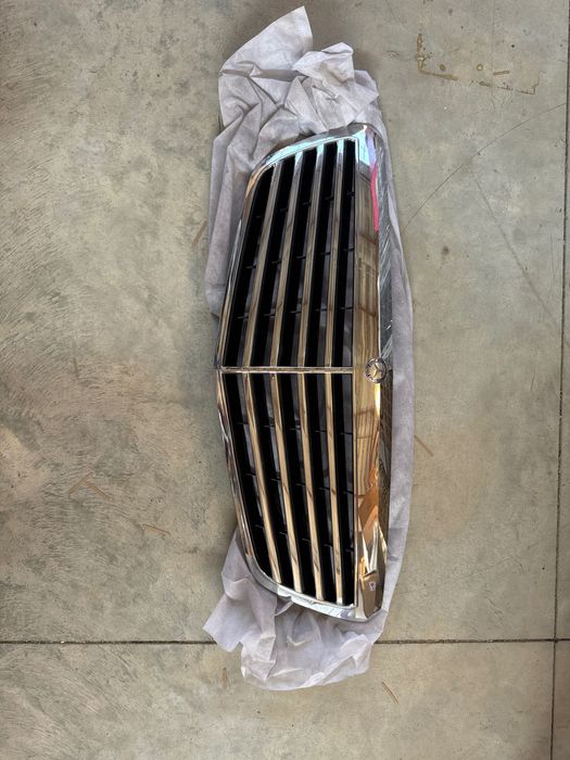Решетка за Mercedes W204