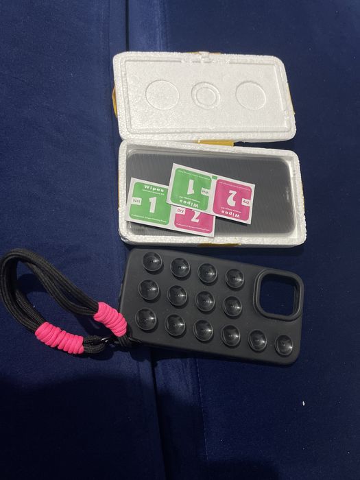 Чехол и 3 стекла на iphone 12 pro max