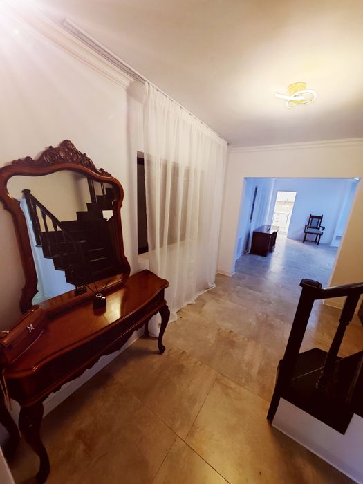 CASA mica de închiriat