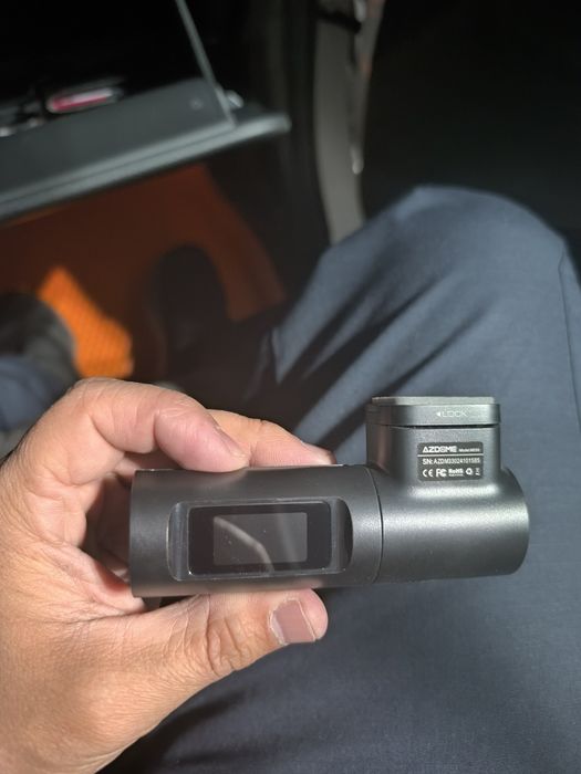 Videoregistrator Azdome 128 gb fleshka, kabel