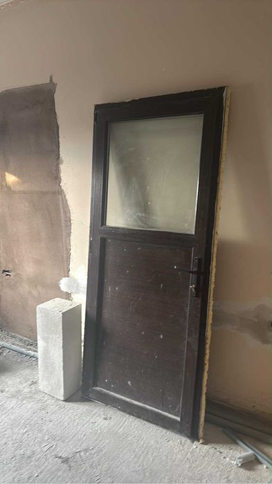 Vand usi din termpan si centrala termica pe gaz cu tot cu calirofire