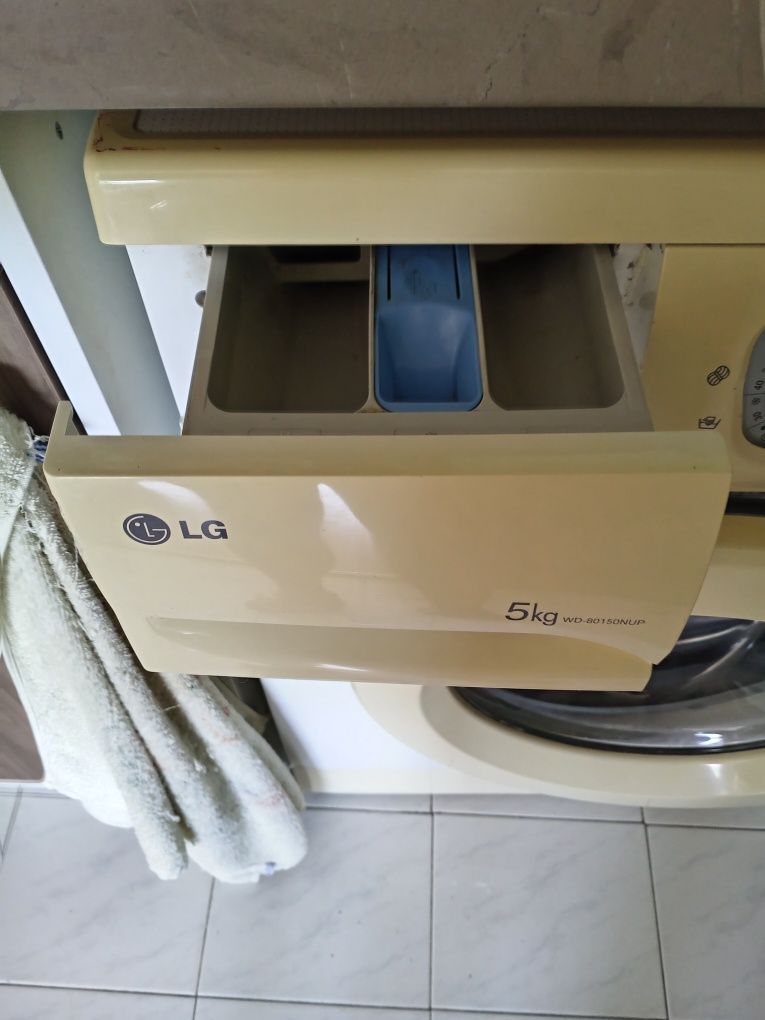 Пералня LG Wd-80150NUP