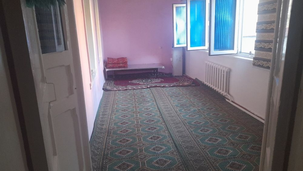 Eski shaharda hovli sotiladi