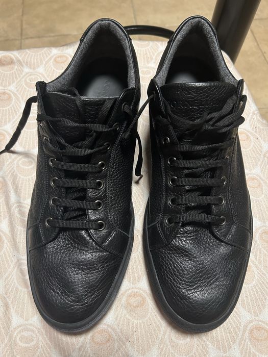 Adidasi din piele de calitate corneliani