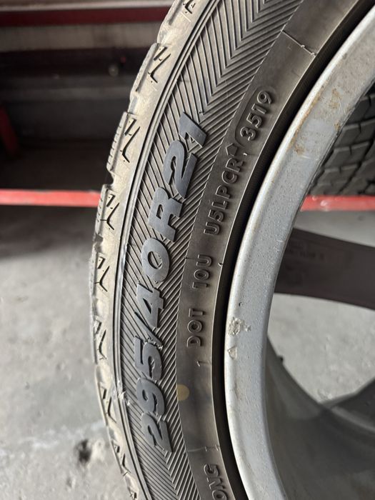 Anvelope 295 40 21 M+S de iarna nefolosite ( echivalent 285 40 21)