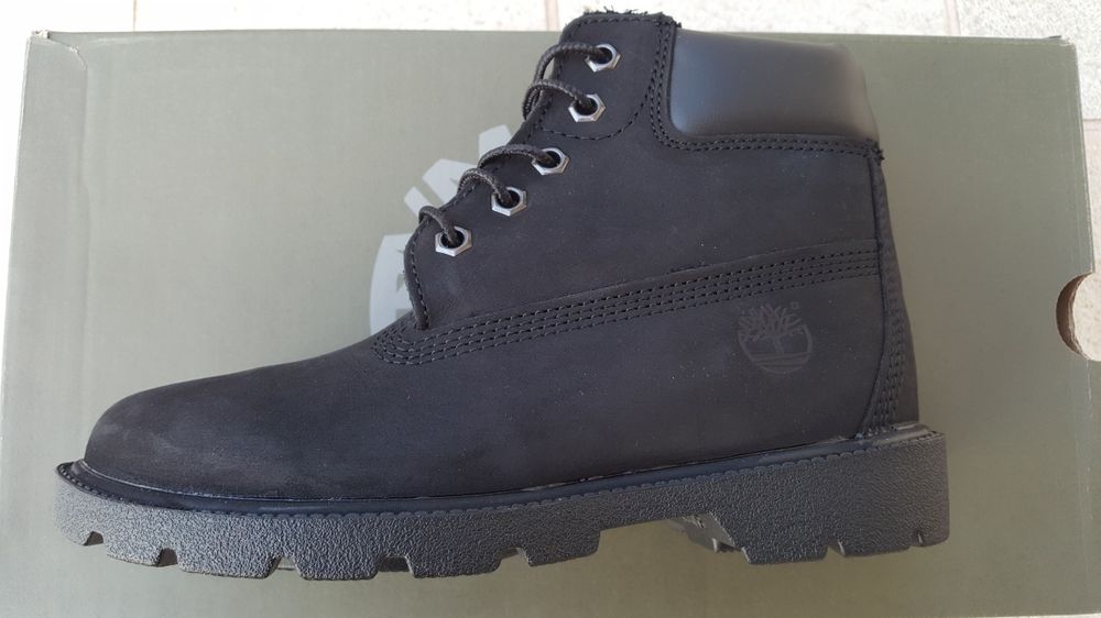 Bocanci Timberland Classic 6 In Waterproof Boot Nubuck
Cod: 10710