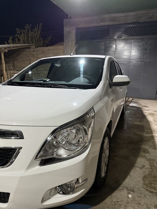 Белий cobalt 4-pozitsiya