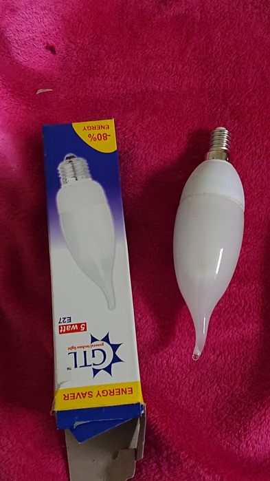 Продам срочно лампочки энергосберегающие новые не дорого 220 кольт