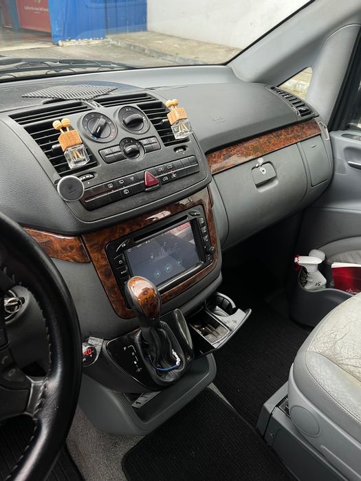 Vând Mercedes Viano 7+1