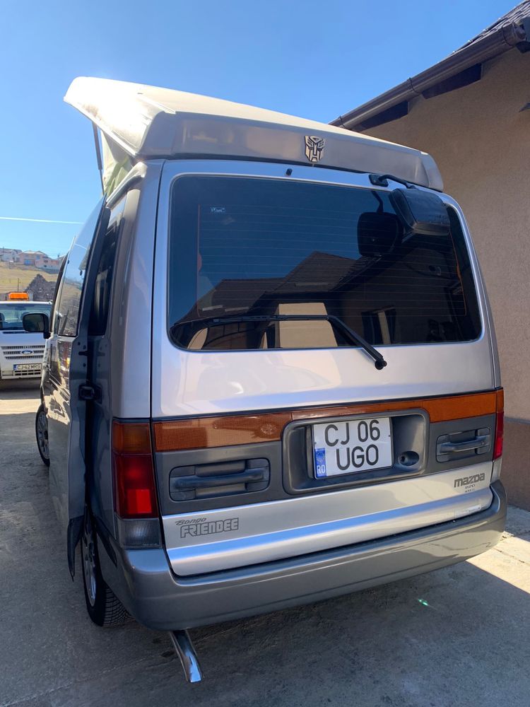 Autorulota Mazda Bongo