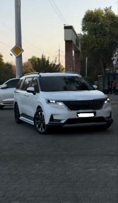 Kia Carnival yili 2022