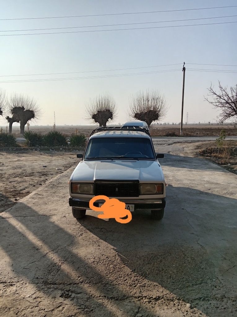 Lada sotiladi 2104