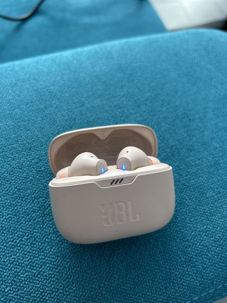 Căști JBL 230NC TWS