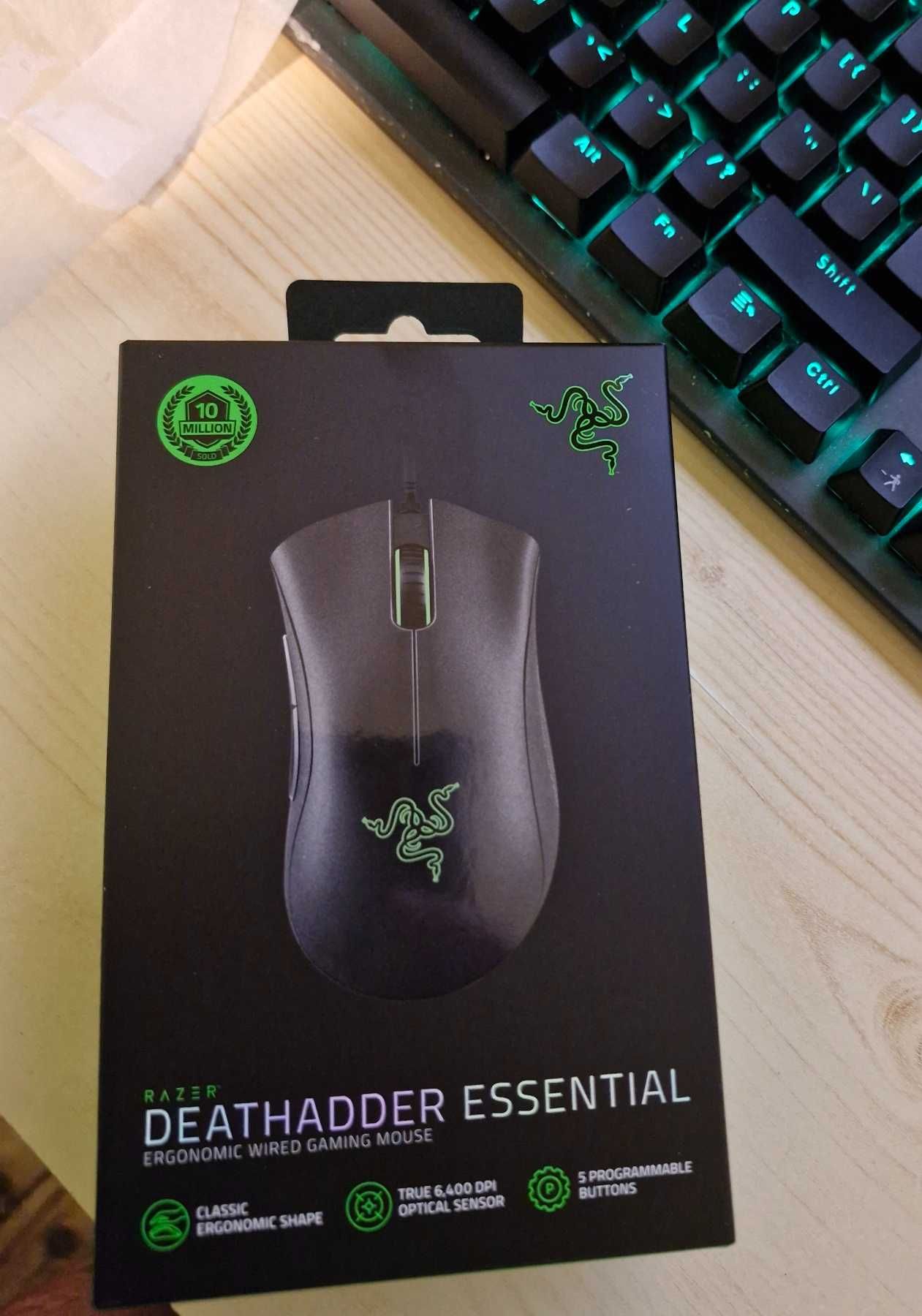 Геймърски Мишки Razer DeathAdder Essential