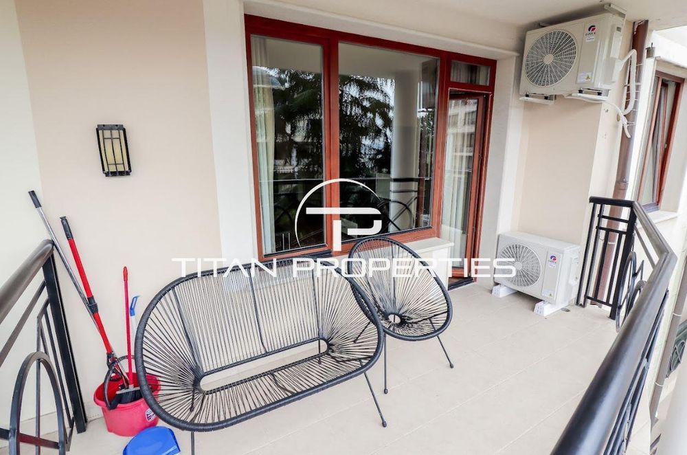 Дава се под наем Двустаен апартамент в Варна, Център - 76 кв.м за 425 € - Снимка #12