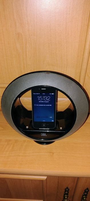 JBL boxa dockstation