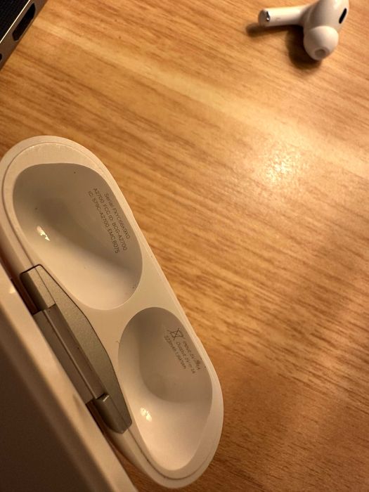 Vand AirPods Pro 2 - Stare Excelenta