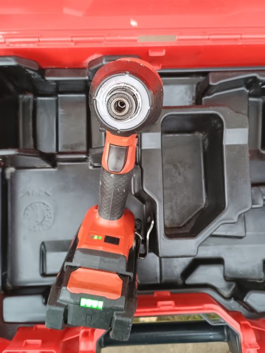 Filetanta cu impact pt biti hilti sid6 22 nuron. Baterie 4 ah și cutie