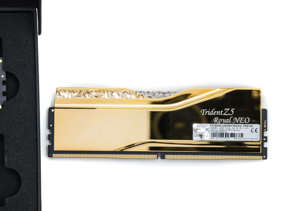 CL26 G.Skill Trident Z5 Royal Neo 32GB (2x16GB) DDR5-6000 AMD EXPO