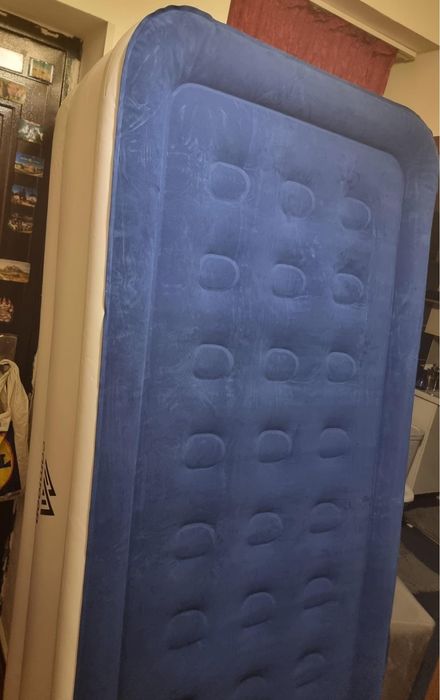 Saltea gonflabila pentru o persoană