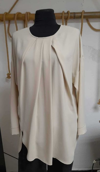 Блузи на Lucy, чисто нови