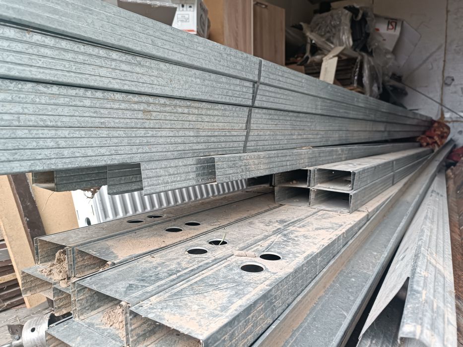 80 штук 100 штук есть