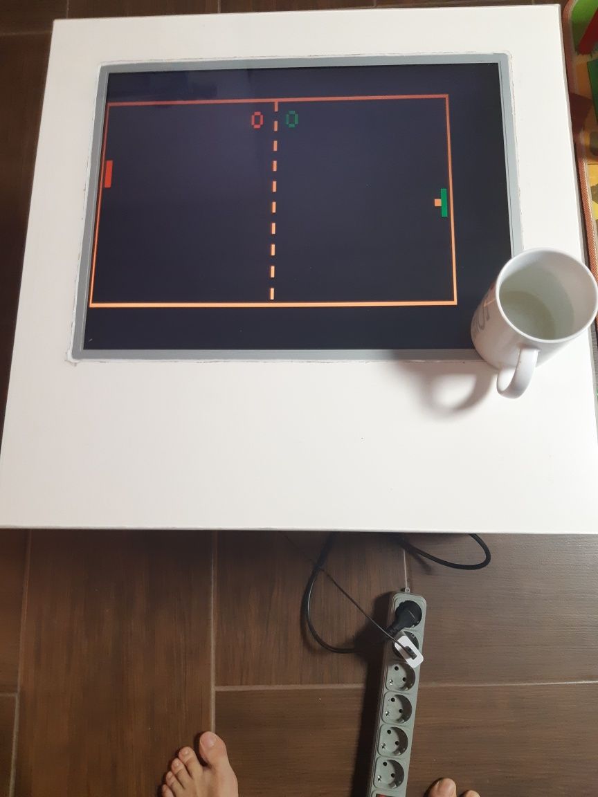 Masa cafea cu retro arcade inclus