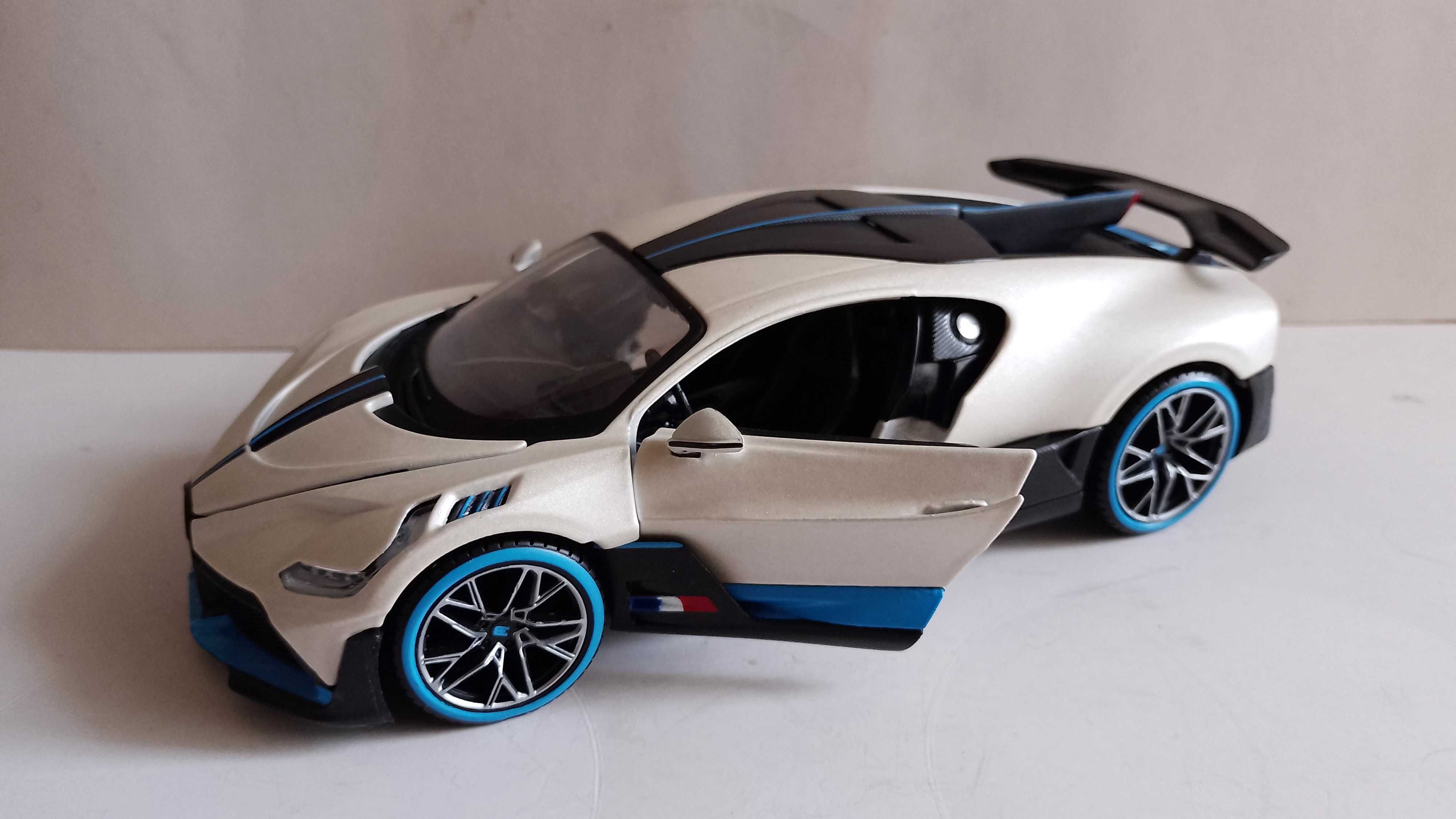Bugatti Chiron и Bugatti Divo - Мащаб 1:24