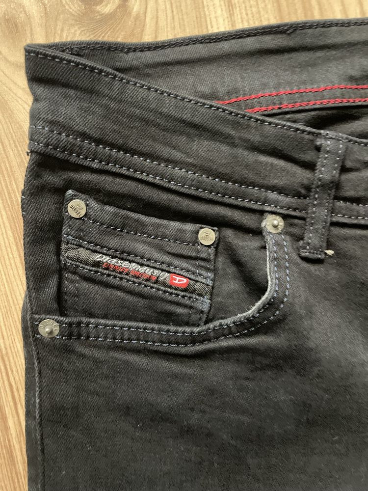 DIESEL / мъжки дънки W32